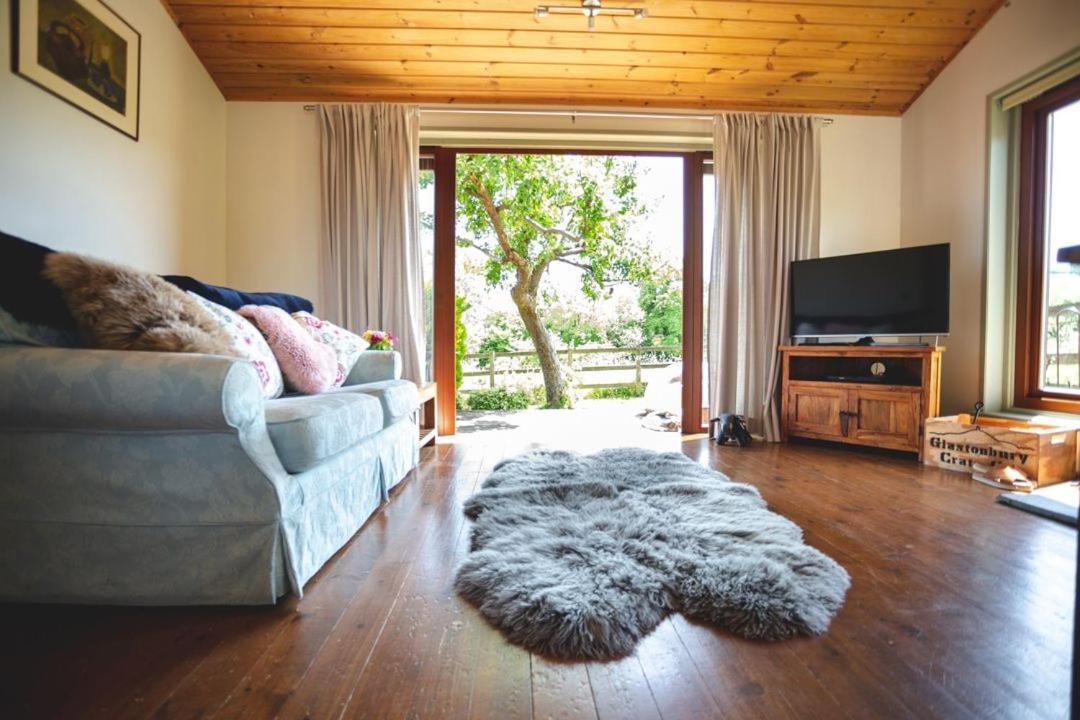 Middlewick Holiday Cottages กลาสตันเบอรี ภายนอก รูปภาพ